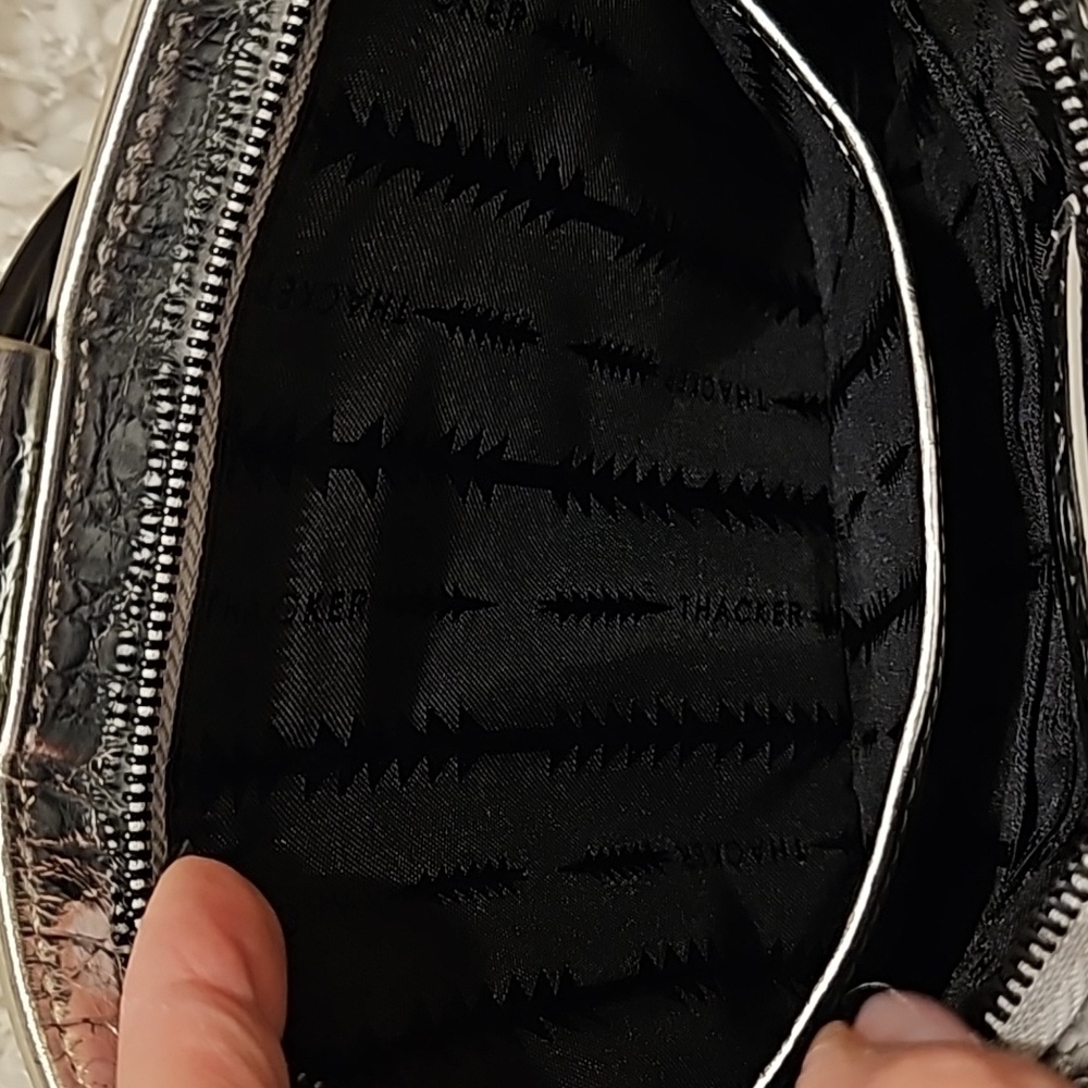 Thacker Crossbody Bag - Picture 12 of 16